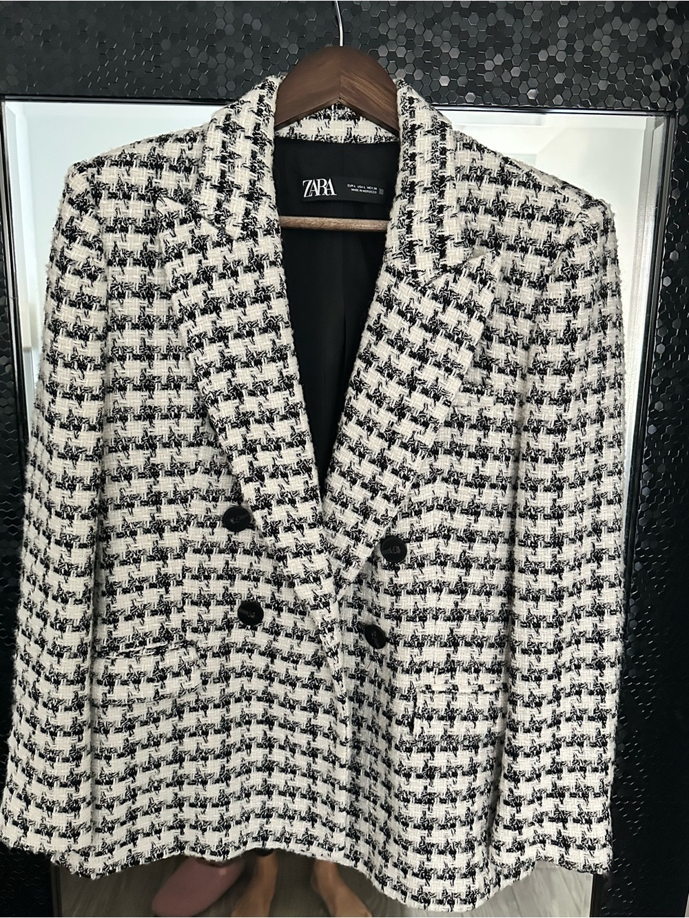 Zara Black and White Houndstooth Double-Breasted Blazer Jacket